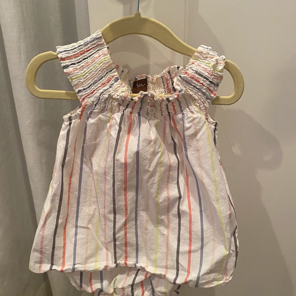 Tea Collection rainbow romper size 6 to 9 mo